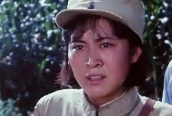 倪萍女兵在线观看,揭秘军营中的巾帼风采